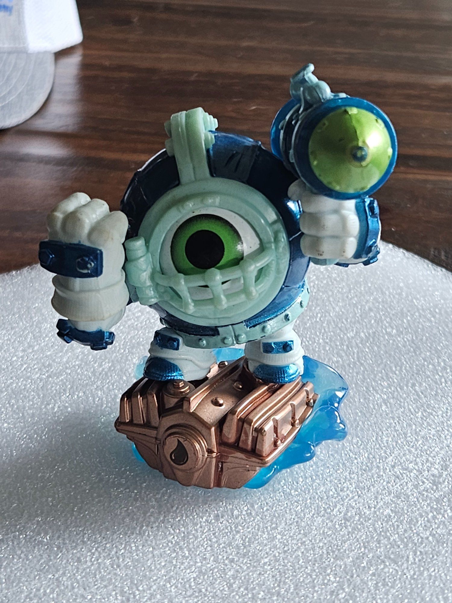 Skylanders SuperChargers Dive-Clops Figure